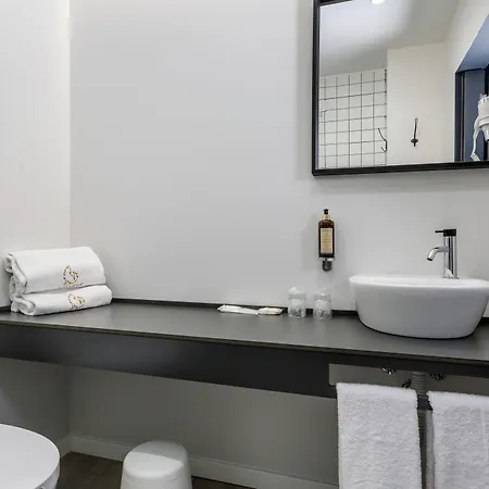 Sport Gym + מלון